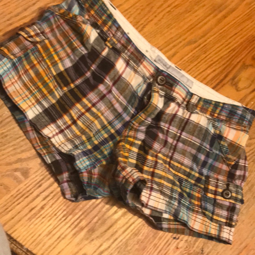 Plaid low rise shorts